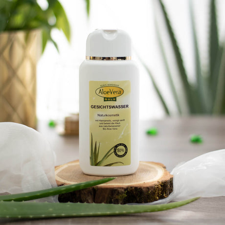 Aloe Vera Gold Gesichtswasser mit 80 Prozent Bio Direktsaft und Hamamelis